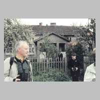 114-1025 Wilkendorf 1992 - Gebaeude vom Anwesen Morgenrot. Links im Bild Werner Klein.JPG